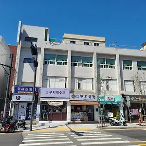 Guest house Core Livingtel Gangnam, Seoul
