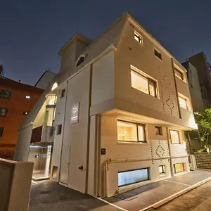 Aparthotel Dandelion Sinsa 1, Seoul